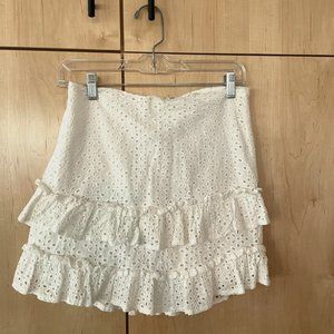 Impeccable Pig White Lacy Ruffled Skirt